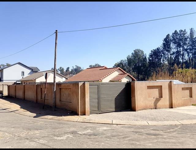 2 BEDROOM HOUSE FOR SALE IN KYA SANDS